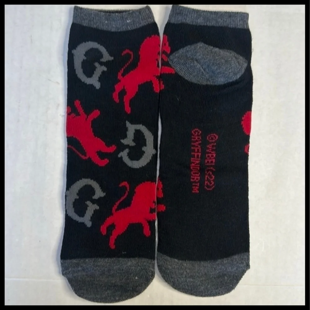 New! Harry Potter Gryffindor Socks (Crew/No Show) - Red/Gray/Black
